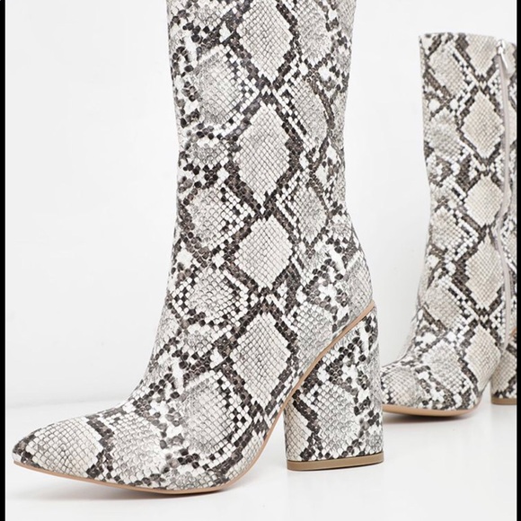 Pretty little thing grey snake skin boot - Picture 4 of 4